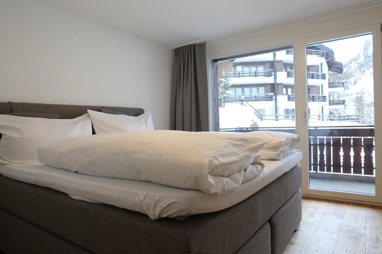 Bolero 4.5 Dachzimmerwohnung Zermatt Exteriér fotografie