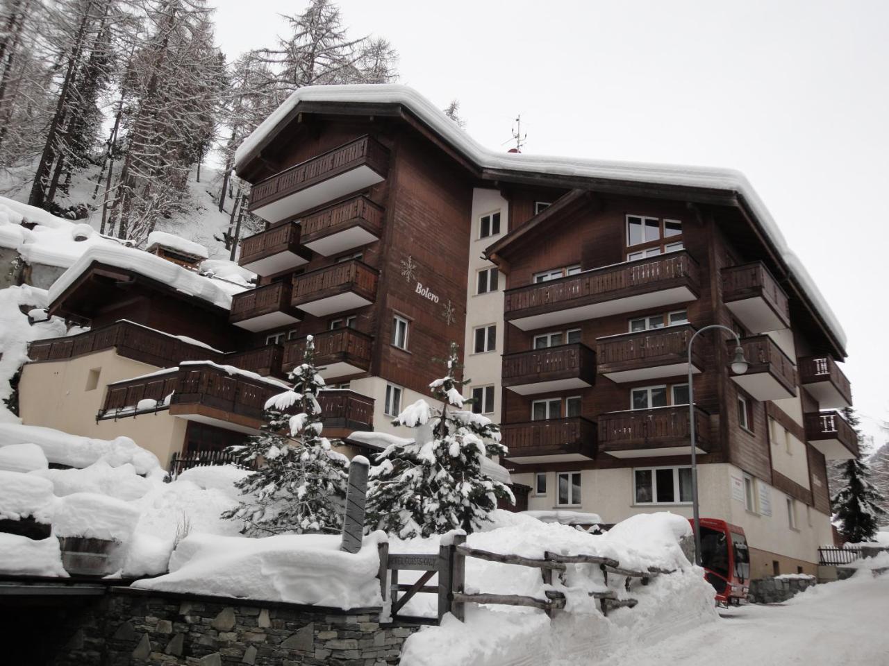 Bolero 4.5 Dachzimmerwohnung Zermatt Exteriér fotografie